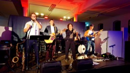 Scarlett Liveband Gut Saathain 2025 0004